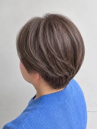 ショート 成瀬白髪ぼかし カラー清水大隼のヘアスタイル