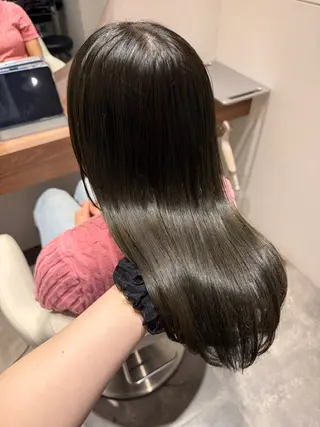 セミロング 濱﨑 紅葉のヘアスタイル