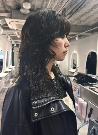 セミロング パーマ 新宿/髪質改善/ レイヤー/サカキのヘアスタイル