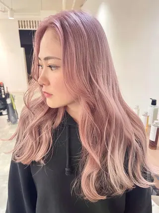 セミロング ili 大阪のヘアスタイル