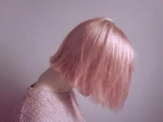 ショート カラー ニシオカ タクヤのヘアスタイル