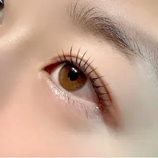 マツエク・マツパ WHITE EYE YUIRIの眉毛・アイブロウイメージ
