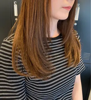ロング カラー レイヤーカット・透明 感カラー✨️春山栞菜のヘアスタイル