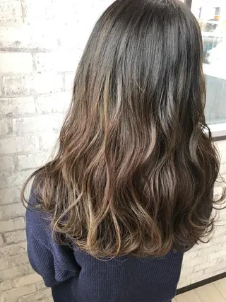 セミロング カラー Oopsレイヤー 加藤澄都のヘアスタイル