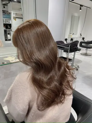 セミロング カラー センターパート特化 井上健太のヘアスタイル