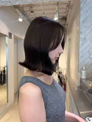 ミディアム カラー 店長 MANAMI 艶カラー／骨格ボブのヘアスタイル
