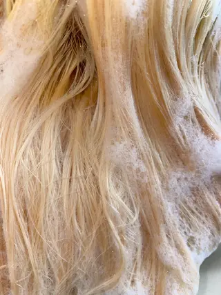 カラー 松下 英奈のヘアスタイル