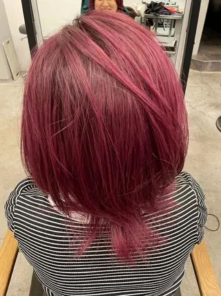 ショート ハイトーンカラー が絶対可愛い✨泰聖✨のヘアスタイル