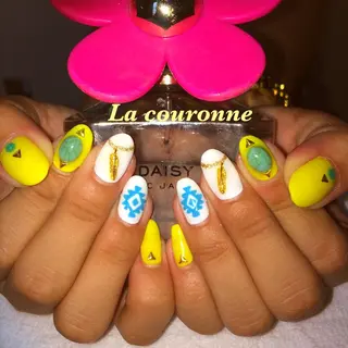 ネイル Lacouronne NATSUMIのネイルデザイン