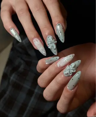 ネイル Rina Mika Nailsのネイルデザイン