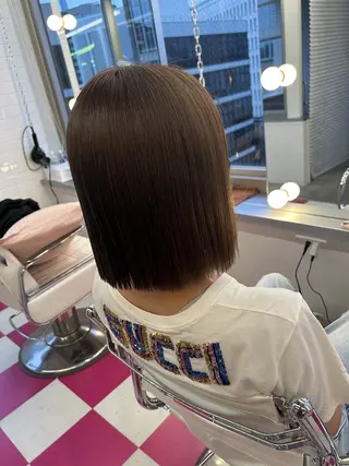 ショート カラー ELU.☁️ ARIのヘアスタイル