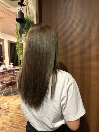 セミロング カラー 刀根 亮馬のヘアスタイル