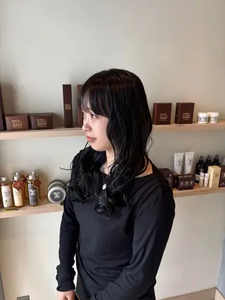カラー ROCCO saraのヘアスタイル