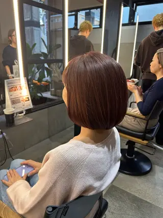 ミディアム カラー 艶カラー/ベージュ/ ショート/安岡哲兵のヘアスタイル
