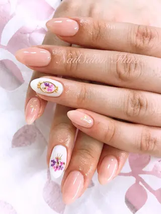 ネイル NailSalon Fluraのネイルデザイン