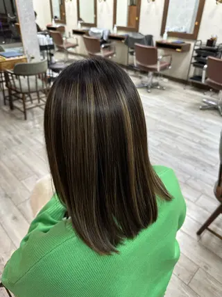 なぎは/似合わせ・ ナチュラルカラーのヘアスタイル