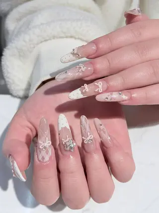 ネイル Hin Hana Nailのネイルデザイン