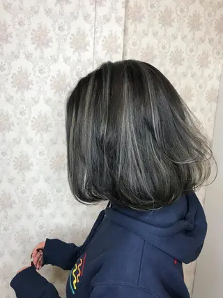 ミディアム en Siena エンシエナのヘアスタイル