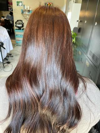 カラー デザインカラー／ 梶本 乃梨叶のヘアスタイル