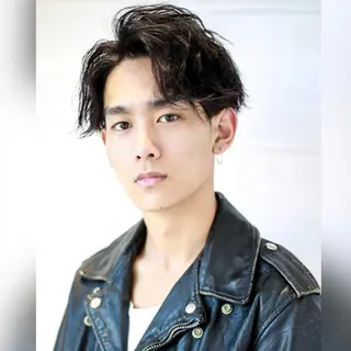 ショート カラー パーマ ヘアアレンジ メンズ Soleria 田中慎一のヘアスタイル
