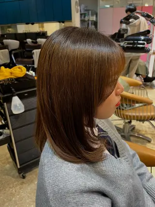 ミディアム うしだ かおるのヘアスタイル