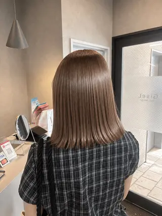 ミディアム カラー GiseL 美優のヘアスタイル