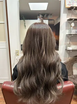 ロング カラー 小林 瑞穂のヘアスタイル
