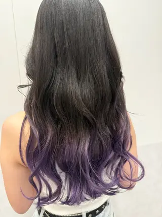 セミロング カラー インナーカラー 推し ブリーチ 髪質改善のヘアスタイル
