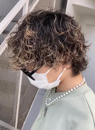 パーマ メンズ 曲がる縮毛矯正 LIBER 岩名のヘアスタイル