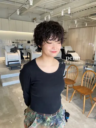 ショート 峯崎 葵のヘアスタイル