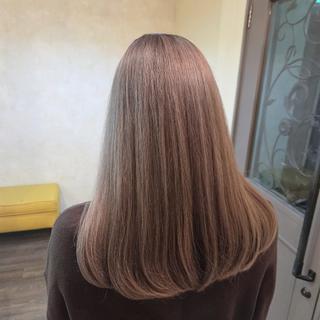 カラー ミディアム 田井中 悠紀のヘアスタイル