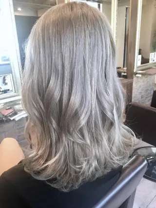 セミロング カラー 美髪・艶髪特化美容師 RYOJIのヘアスタイル