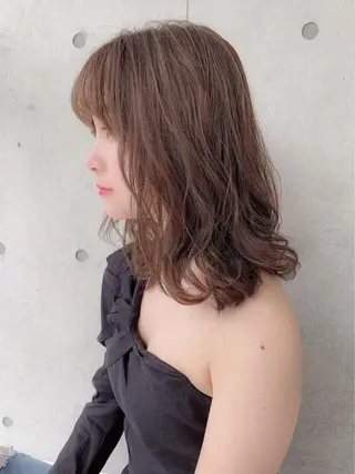 セミロング カラー パーマ ヘアアレンジ 🥞ベージュ系カラー 【すずきりほ】🥞のヘアスタイル