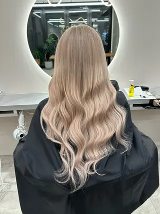 ロング カラー ヘアアレンジ TATSUYA アートディレクターのヘアスタイル