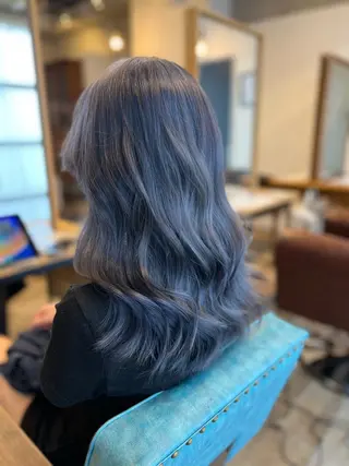 ミディアム Liere Muuのヘアスタイル