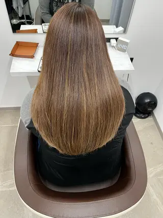 ミディアム 悩む大人女性の味方 白髪ぼかし/うる艶髪のヘアスタイル