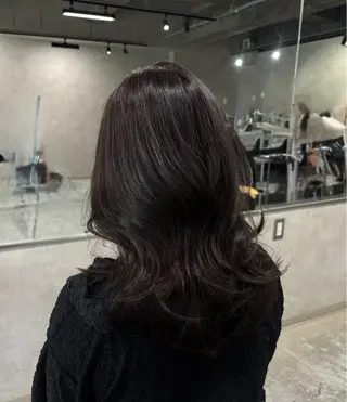 ミディアム カラー 鶴巻 智樹のヘアスタイル