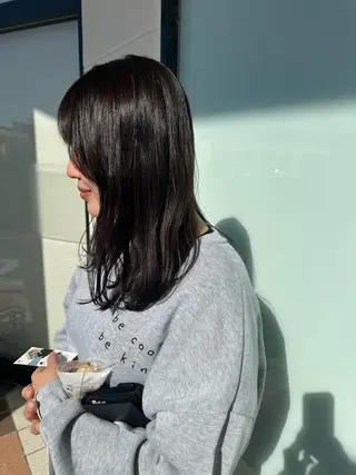 ミディアム カラー 寺川 ちなつのヘアスタイル