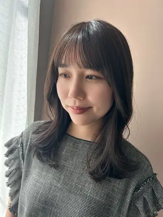 セミロング カラー hubhair レイヤー/透明感のヘアスタイル