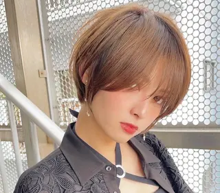 ショート 《髪質改善✖️レイヤ ー🩶》ナオヤのヘアスタイル