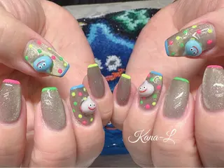 ネイル 芦辺 香奈のネイルデザイン