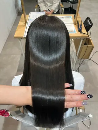 ロング 髙橋 美妃のヘアスタイル