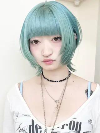 ショート fumikaハイトー ン/レイヤーカットのヘアスタイル