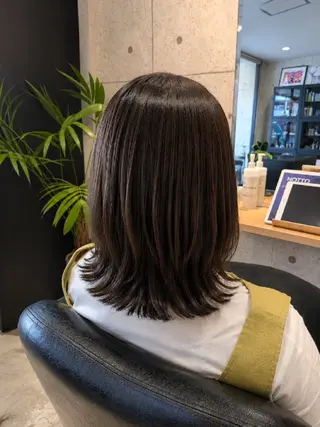 ミディアム NISHIDA MINAMIのヘアスタイル