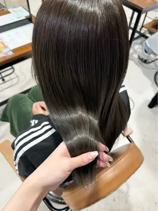 カラー amoretto kiraのヘアスタイル