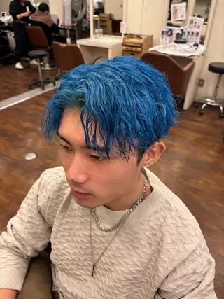 ショート カラー メンズ 井上 悠人のヘアスタイル