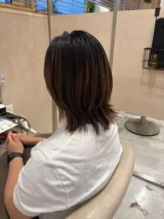 ミディアム 【アドラーブル】反町 萌のヘアスタイル