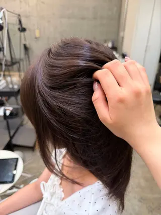 セミロング カラー 暗すぎず明るすぎない 透明感カラー/真菜のヘアスタイル