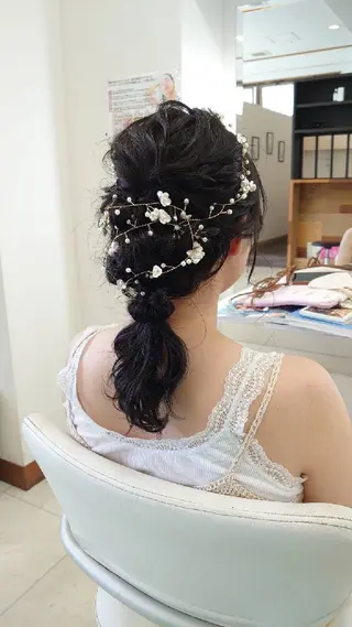 セミロング ヘアアレンジ キンジョウ エナミのヘアスタイル