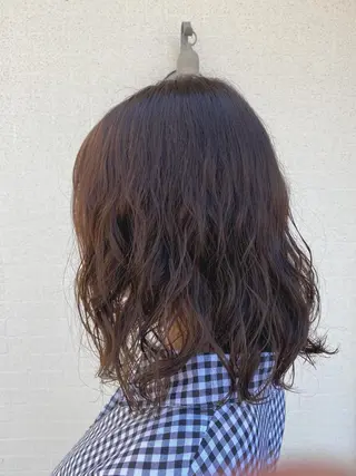 ミディアム カラー パーマ 近野 彩香のヘアスタイル
